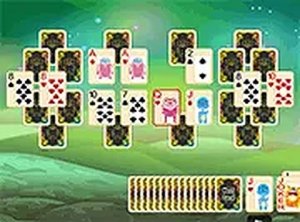 Alien Pyramid Solitaire Online Game
